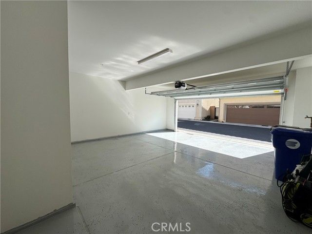 7018 Aloe Ln, Fontana, CA 92336