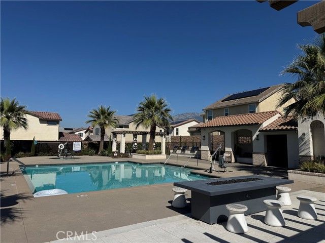 7018 Aloe Ln, Fontana, CA 92336