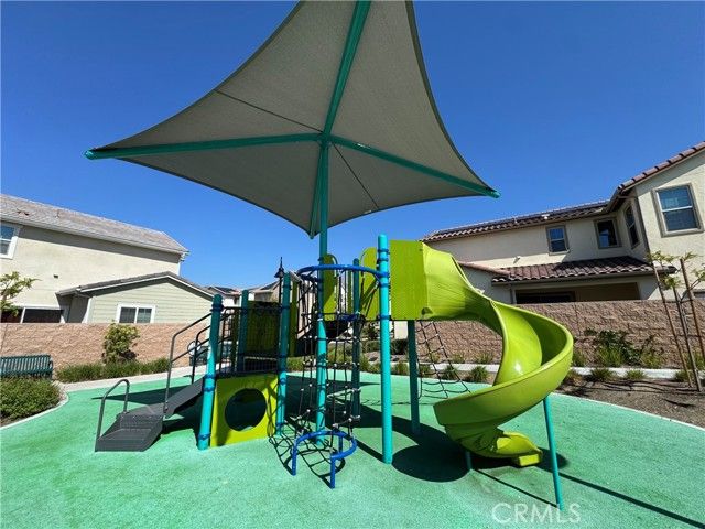 7018 Aloe Ln, Fontana, CA 92336