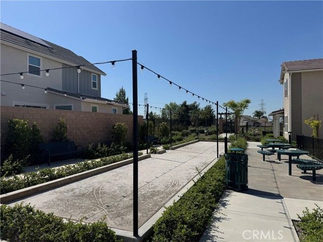 7018 Aloe Ln, Fontana, CA 92336