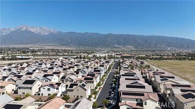 7018 Aloe Ln, Fontana, CA 92336