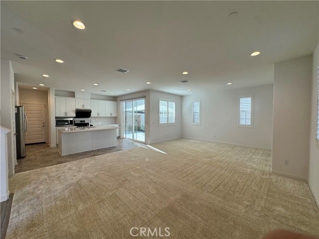 7018 Aloe Ln, Fontana, CA 92336