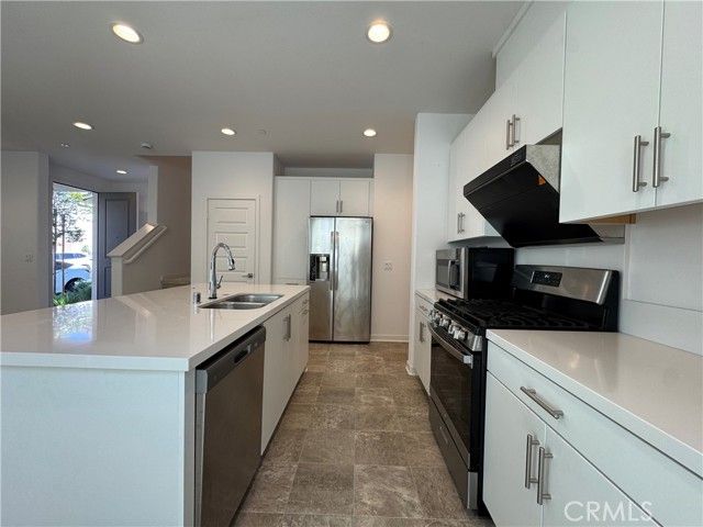 7018 Aloe Ln, Fontana, CA 92336