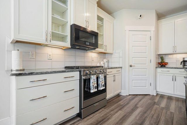 330 Davis Lane, Woodstock, GA 30188