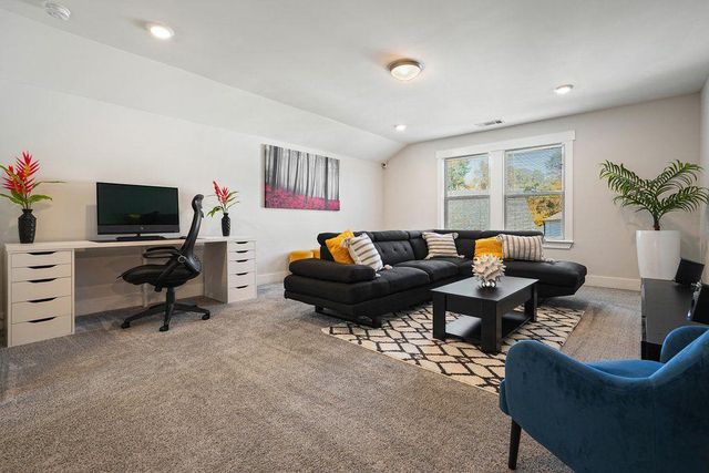 330 Davis Lane, Woodstock, GA 30188