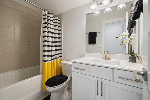 330 Davis Lane, Woodstock, GA 30188