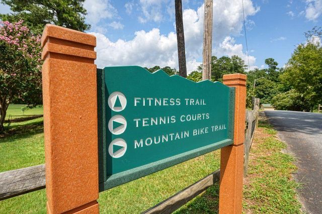 330 Davis Lane, Woodstock, GA 30188