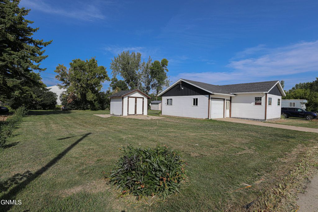 316 Main Street, Wing, ND 58494 photo 25