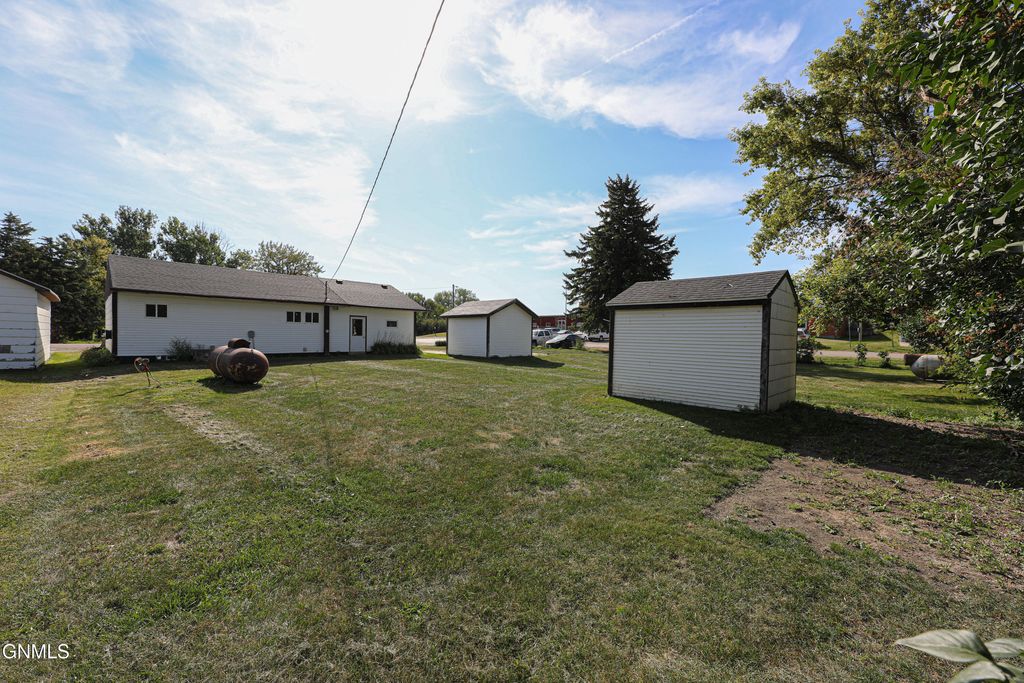 316 Main Street, Wing, ND 58494 photo 28