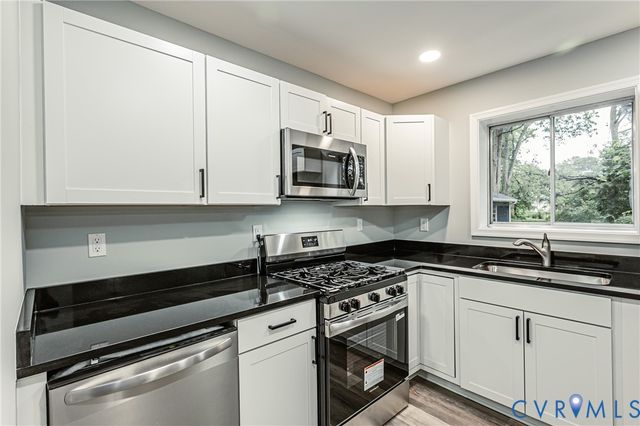 9305 Crystalwood Ln, Henrico, VA 23294