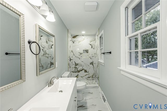 9305 Crystalwood Ln, Henrico, VA 23294