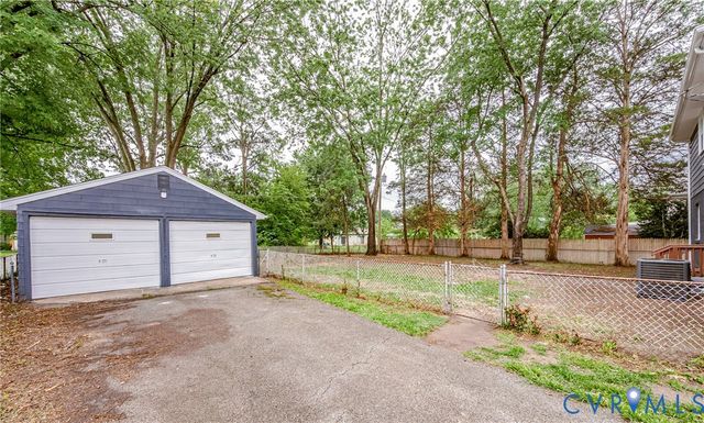 9305 Crystalwood Ln, Henrico, VA 23294