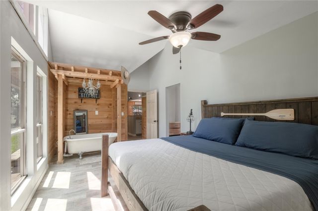 172 Lake Drive, Trinity, TX 75862
