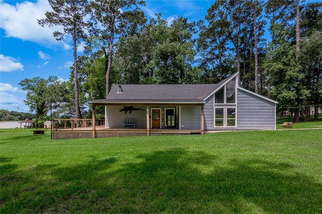 172 Lake Drive, Trinity, TX 75862