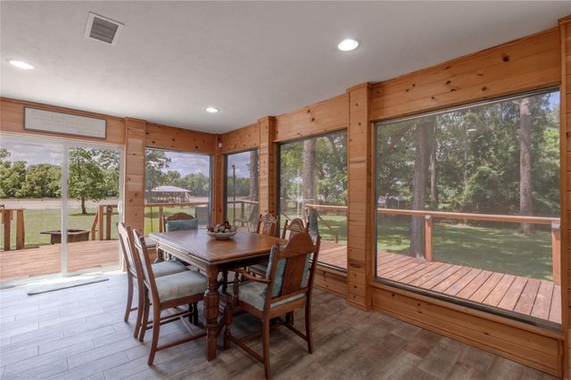 172 Lake Drive, Trinity, TX 75862