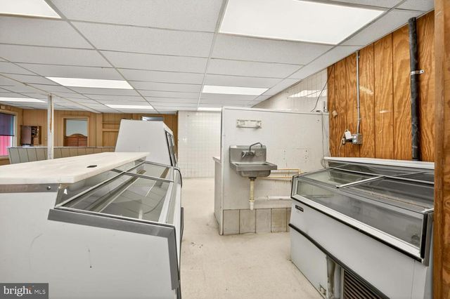 6746 QUAKER NECK RD, Chestertown, MD 21620