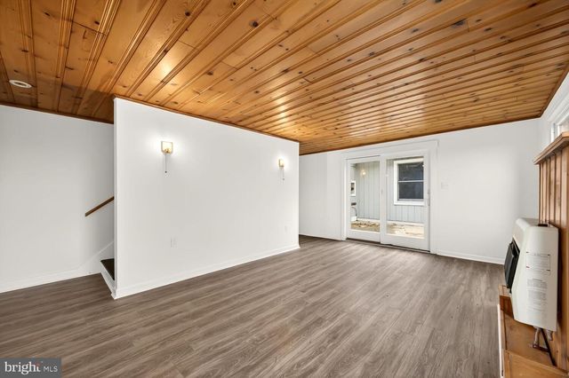 6746 QUAKER NECK RD, Chestertown, MD 21620