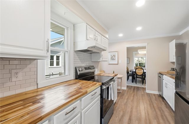 338 Forrer Boulevard, Oakwood, OH 45419
