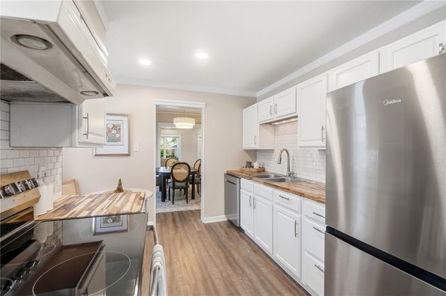 338 Forrer Boulevard, Oakwood, OH 45419