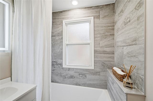 338 Forrer Boulevard, Oakwood, OH 45419