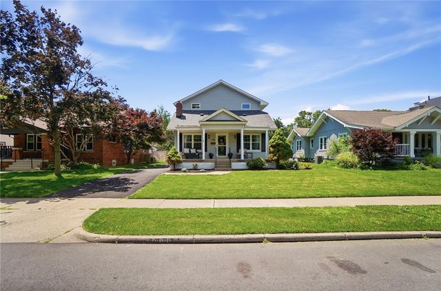 338 Forrer Boulevard, Oakwood, OH 45419
