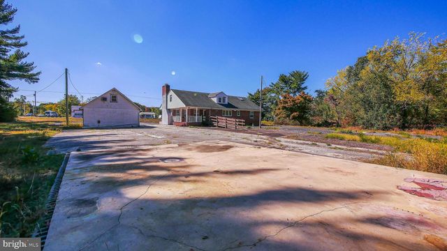 511 S WHITE HORSE PIKE, Hammonton, NJ 08037