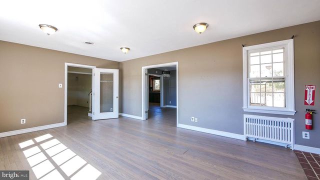 511 S WHITE HORSE PIKE, Hammonton, NJ 08037