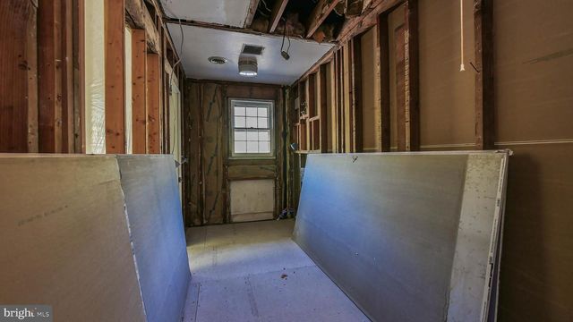 511 S WHITE HORSE PIKE, Hammonton, NJ 08037