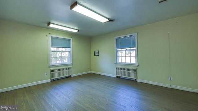 511 S WHITE HORSE PIKE, Hammonton, NJ 08037