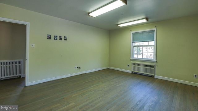 511 S WHITE HORSE PIKE, Hammonton, NJ 08037