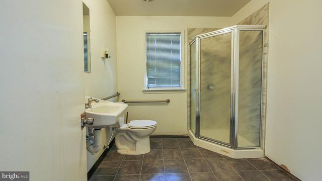 511 S WHITE HORSE PIKE, Hammonton, NJ 08037