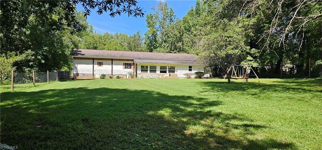 326 granada Drive, Advance, NC 27006