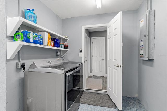 1621 SPRING GARDEN DRIVE, Astor, FL 32102