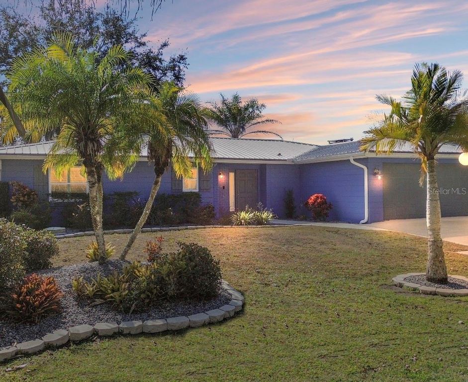 1621 SPRING GARDEN DRIVE, Astor, FL 32102