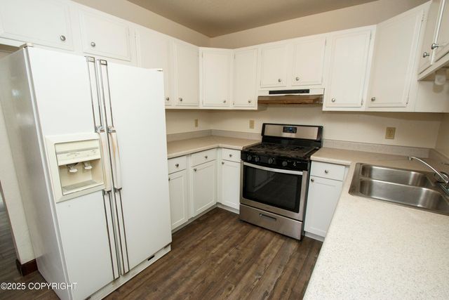 6229 Winding Way, Anchorage, AK 99504