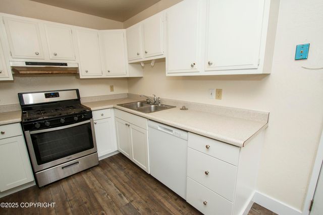 6229 Winding Way, Anchorage, AK 99504