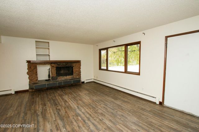 6229 Winding Way, Anchorage, AK 99504