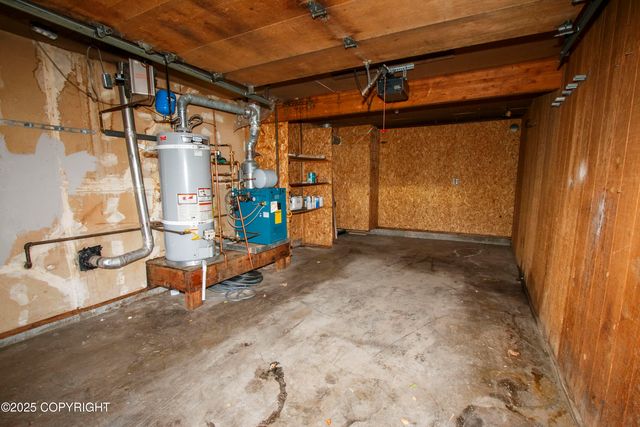 6229 Winding Way, Anchorage, AK 99504