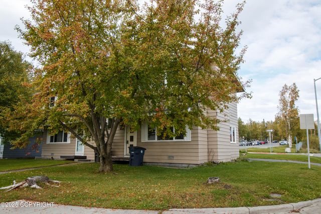 6229 Winding Way, Anchorage, AK 99504