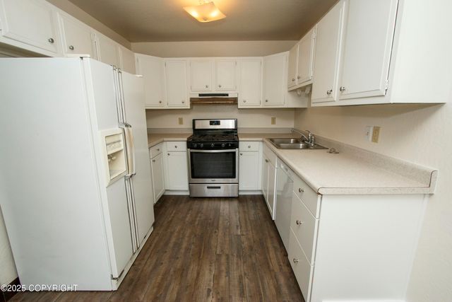 6229 Winding Way, Anchorage, AK 99504