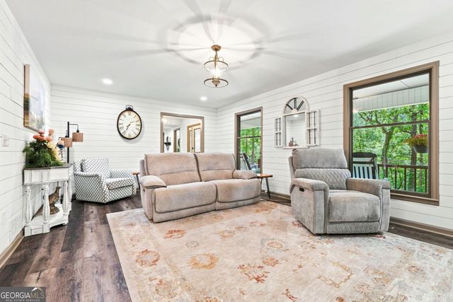 290 Sharptop Ridge Road, Jasper, GA 30143