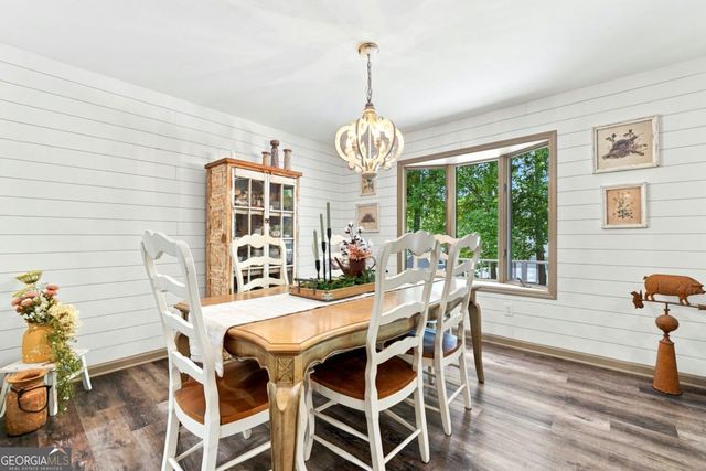 290 Sharptop Ridge Road, Jasper, GA 30143