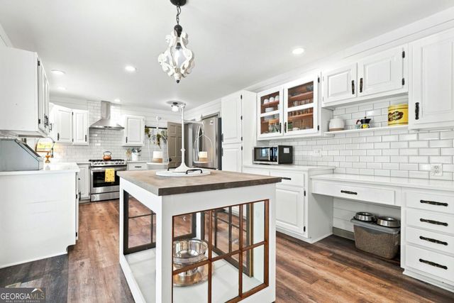 290 Sharptop Ridge Road, Jasper, GA 30143