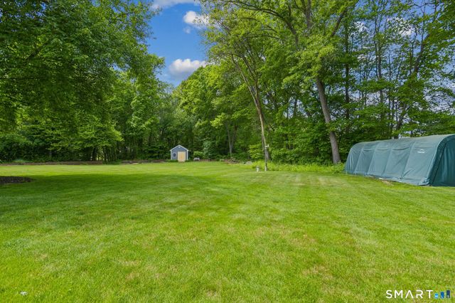 50 River View Court, Cheshire, CT 06410