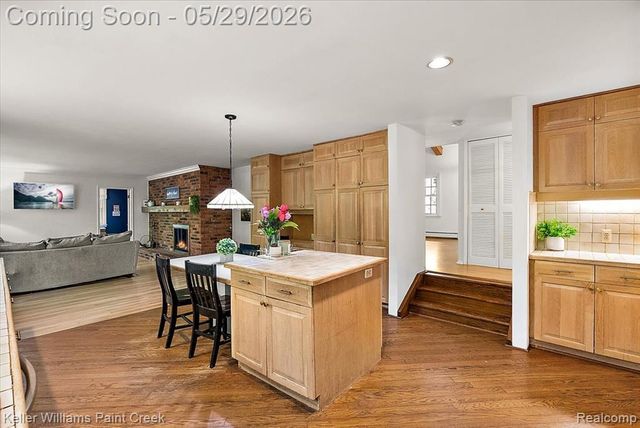 5795 Thorny Ash Road, Rochester, MI 48306