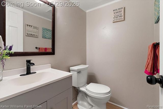5795 Thorny Ash Road, Rochester, MI 48306