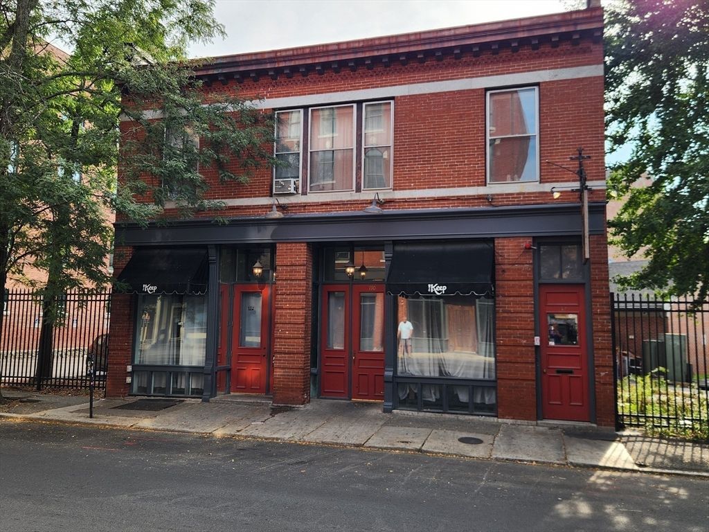 110 Gorham St 2B, Lowell, MA 01852