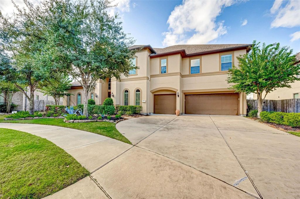 2914 Cotswold Lane, Sugar Land, TX 77479