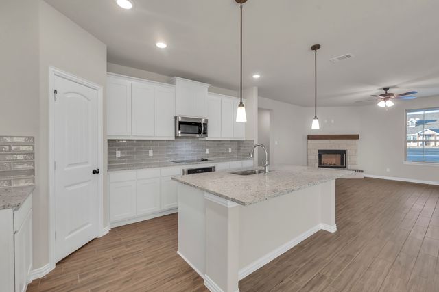 2 Ina Road, Sherman, TX 75090