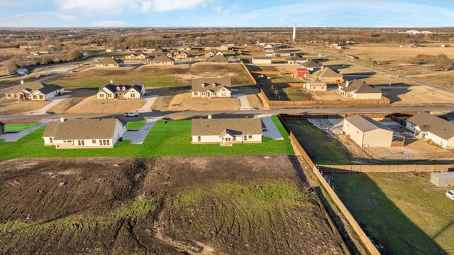 2 Ina Road, Sherman, TX 75090